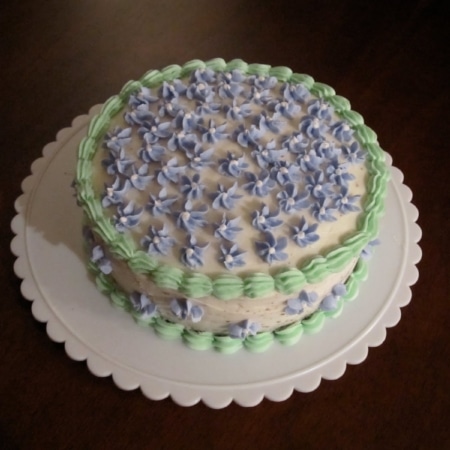 A cake sitting on top of a table