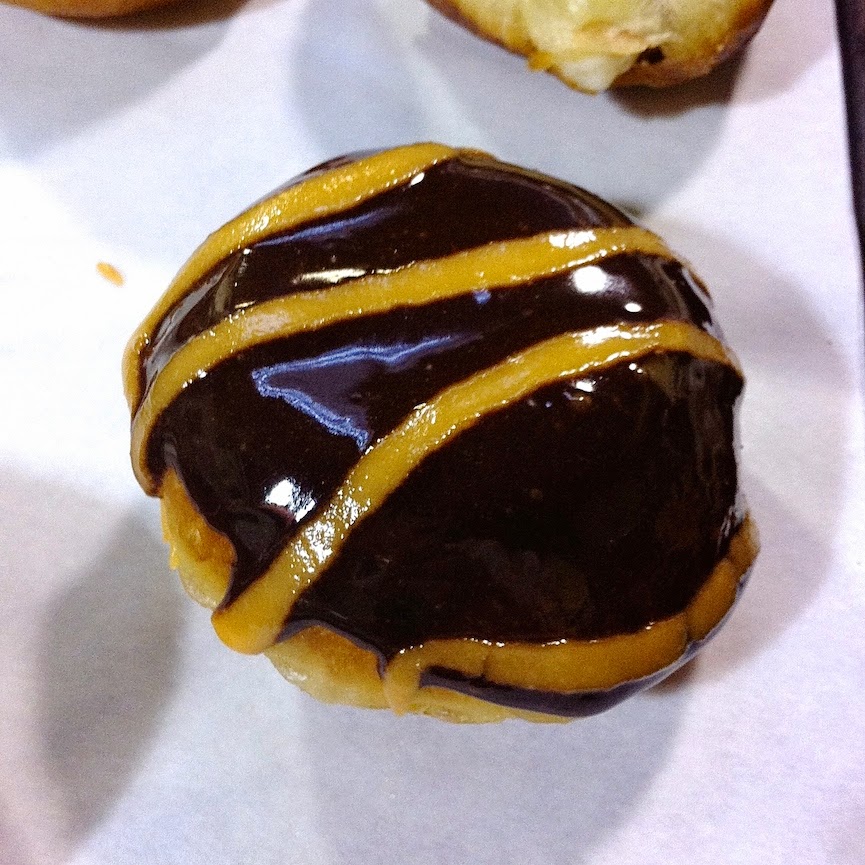 A doughnut sitting on top of a table