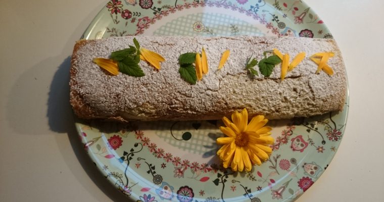 Roll cake with berries.